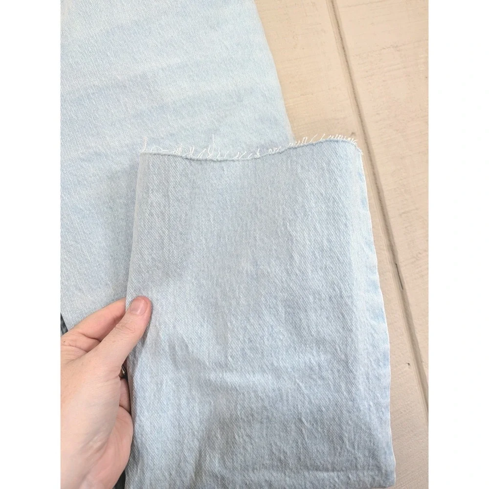 Abercrombie Curve Love 90s Straight Ultra High Rise Carpenter Jeans Light Wash - Picture 8 of 10